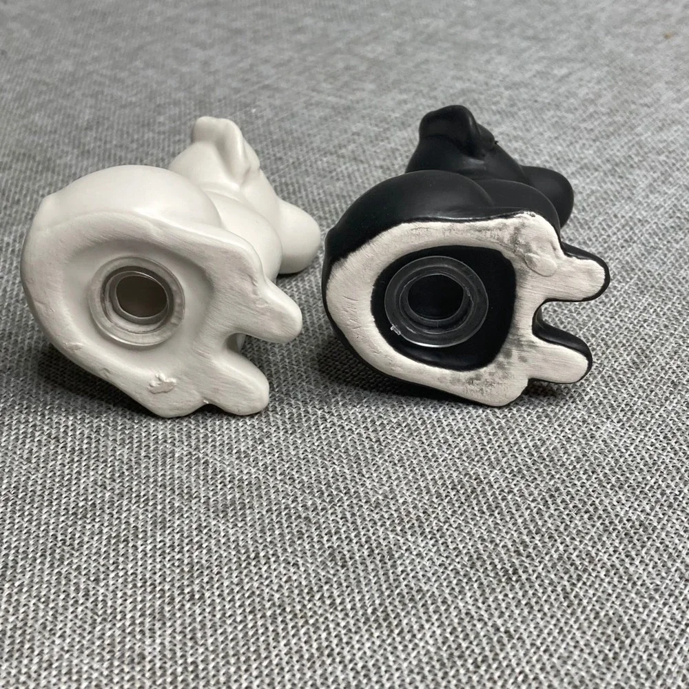 Black White Dog Salt and Pepper Shakers Ceramic Puppy Kitchen‎ Decor